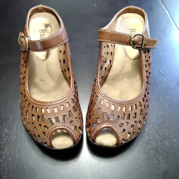 Bass Bergen Mary Jane Style Slip On Shoe Size  6M - Picture 6 of 6